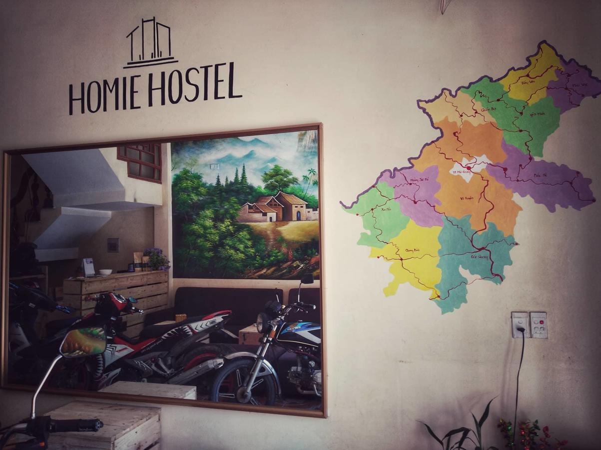 Homie Hostel & Tour Ha Giang Exterior photo
