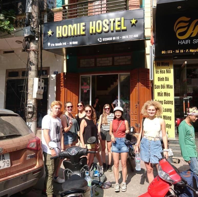 Homie Hostel & Tour Ha Giang Exterior photo
